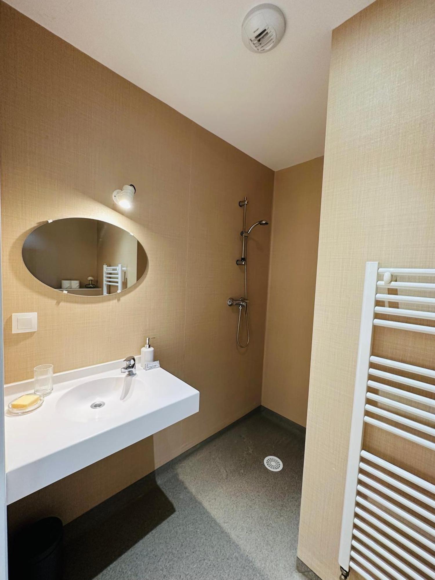 Bed & Breakfast Le Presbytere • Maison Flore *