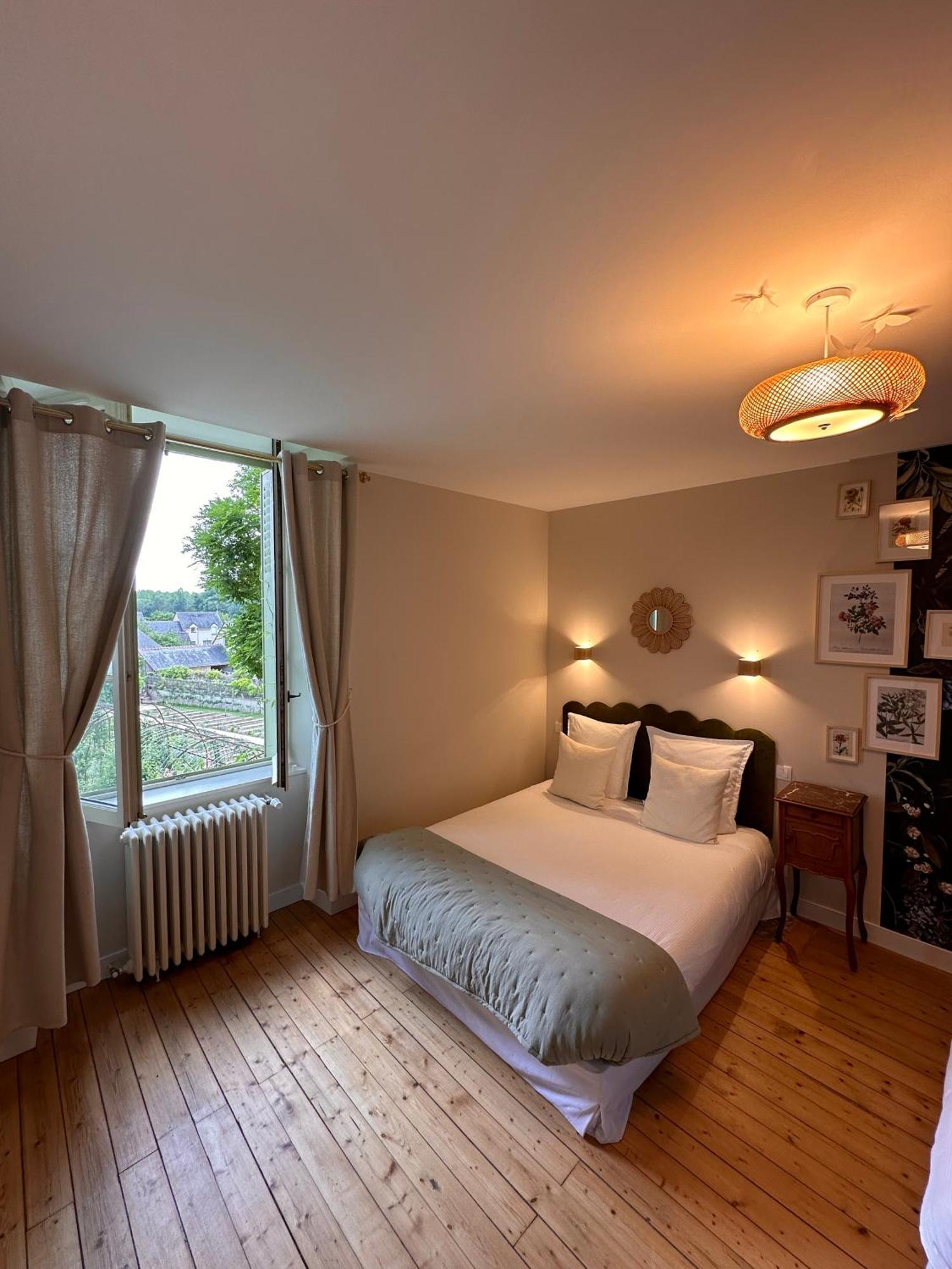 Le Presbytere • Maison Flore Bed & Breakfast Chedigny